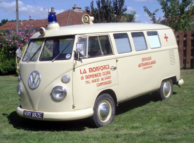 Lot 18 - 1967 Volkswagen Type 2 Ambulance