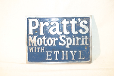 Lot 803 - Pratts Motor Spirit Cast Plaque