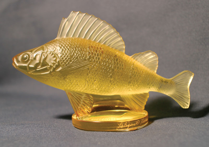 Lot 322 - 'Perch' Glass Accessory Mascot by R. Lalique (Amber Tinted)