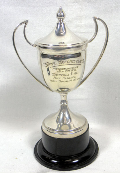 Lot 401 - Mike Hailwood 1958 Award