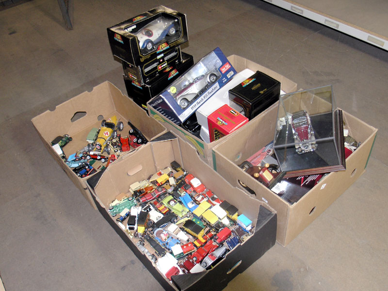 Lot 212 - A Collection of Model Cars