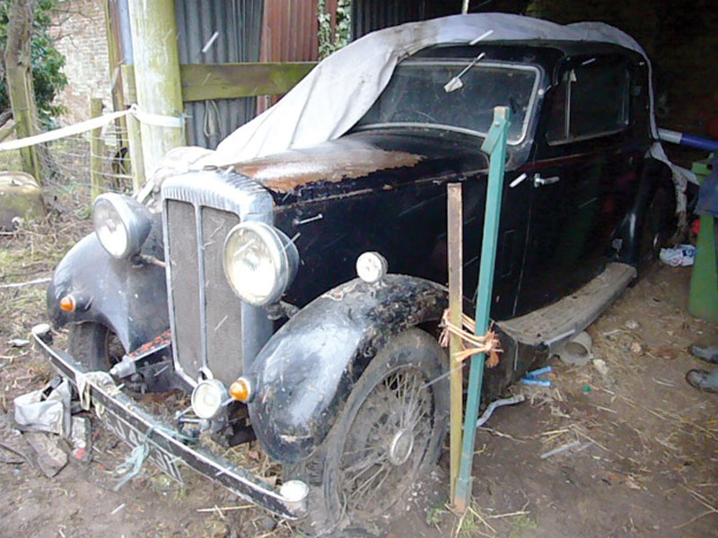 Lot 43 - 1935 Daimler 15 Fixed Head Coupe