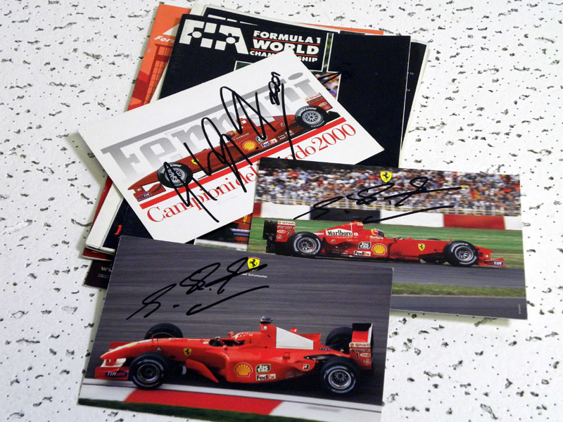 Dédicace - Autographe - Rare carte signée au feutre noir par Michael Schumacher - Ferrari - Formule 1 - Format 10x15 - RETRO BROC