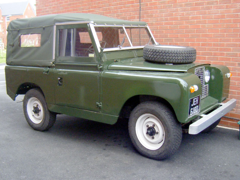 Lot 71 - 1966 Land Rover 88 Series IIA