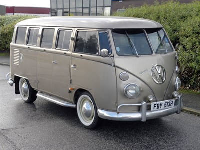Lot 25 - 1970 Volkswagen Kombi