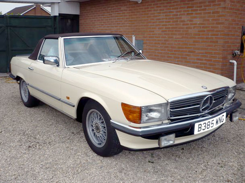 Lot 21 - 1985 Mercedes-Benz 500 SL