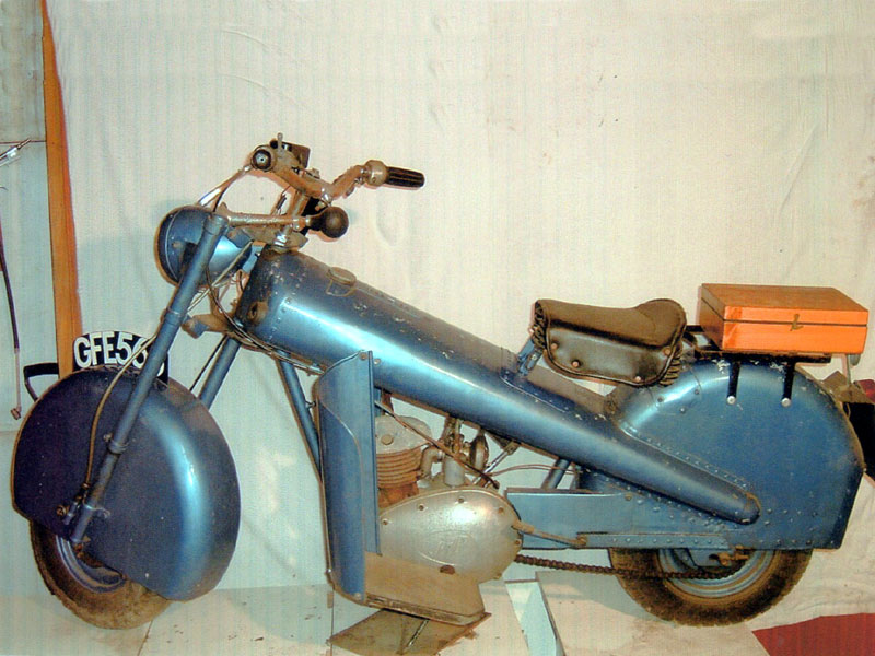 Lot 15 - 1951 Bond Mini Bike