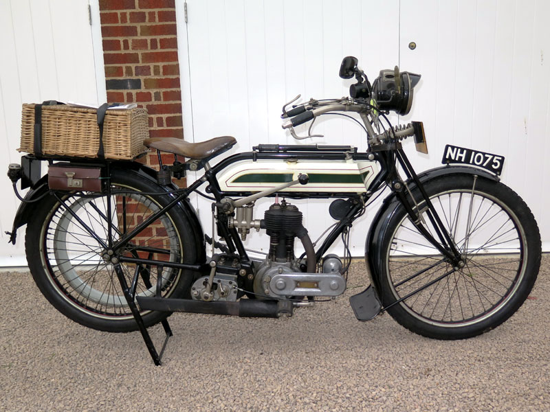 Lot 102 - 1921 Triumph Model H