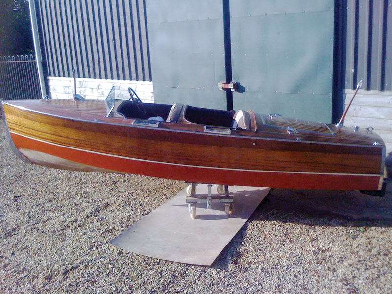 Lot 13 - 1935 Chris Craft 17' Deluxe Runabout