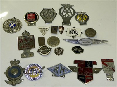 Lot 218 - Assorted Badges