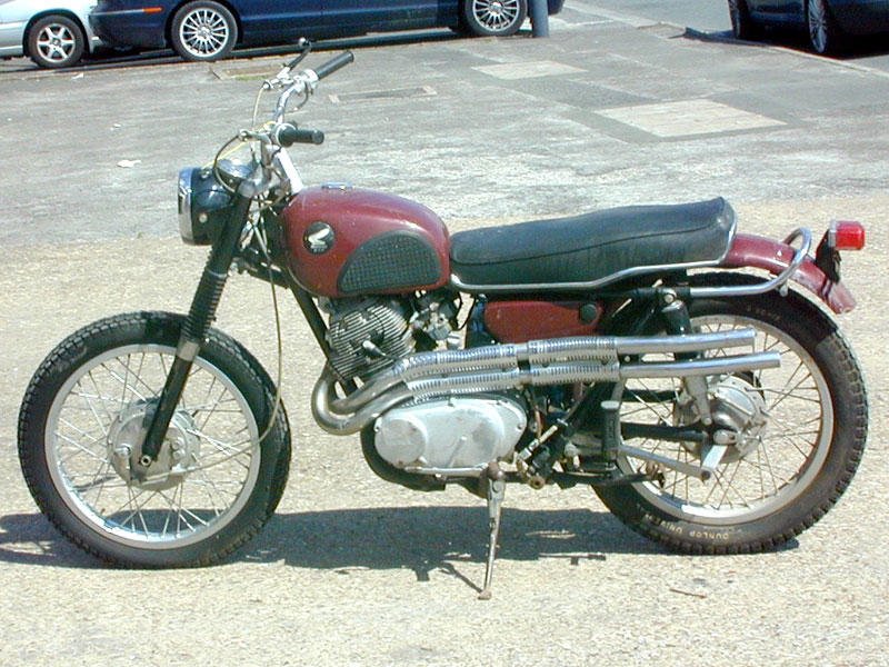 Lot 23 - 1966 Honda CL72