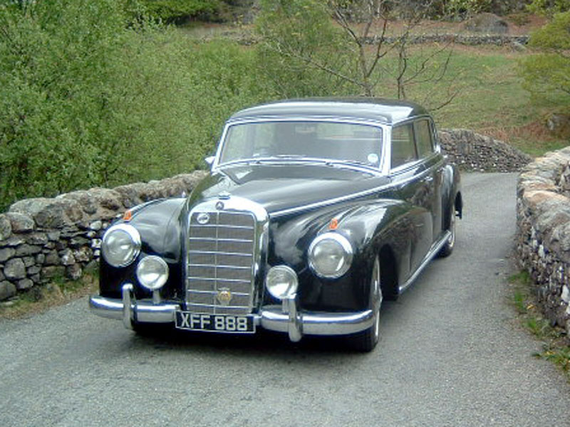 Lot 7 - 1954 Mercedes-Benz 300 'Adenauer' Saloon