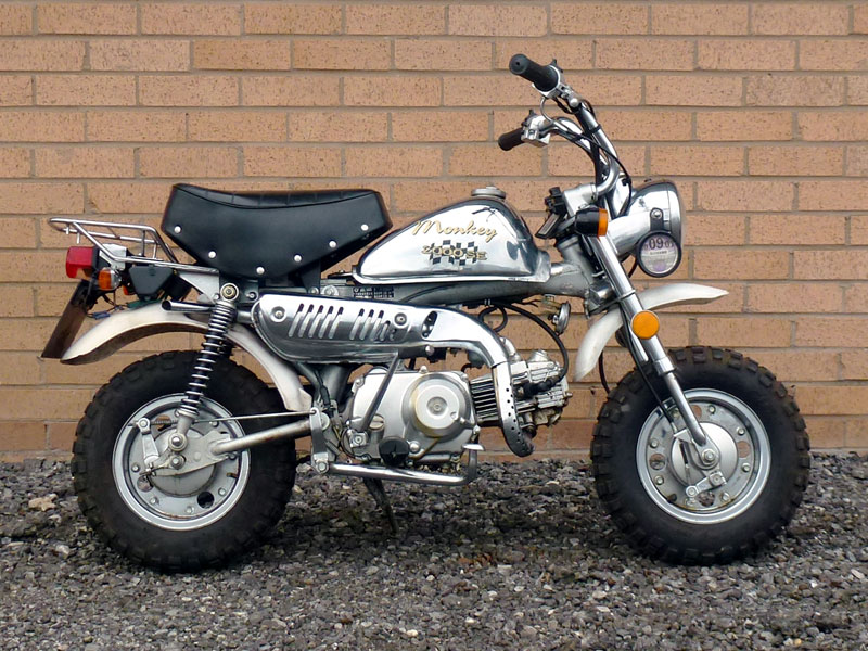 Lot 1 - 2000 Easy Rider M50 Millenium