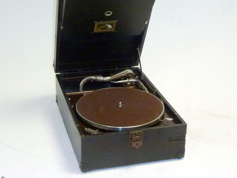 Lot 27 - An HMV Gramophone