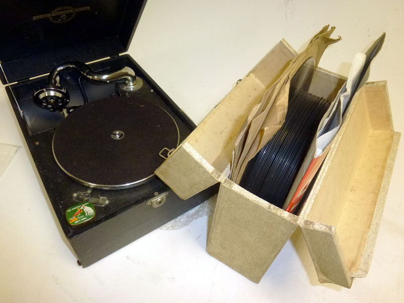 Lot 69 - A Wind-up Record Player