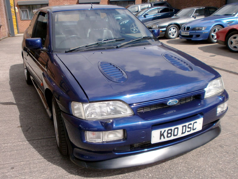 Lot 73 - 1993 Ford Escort RS Cosworth