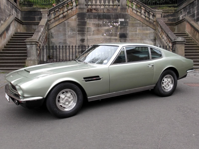 Lot 60 - 1972 Aston Martin V8
