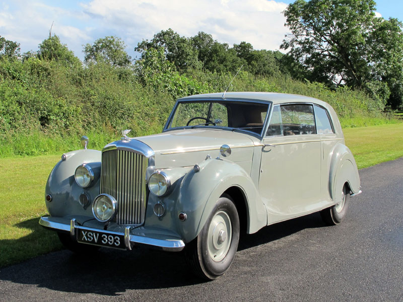 Lot 21 - 1946 Bentley MK VI James Young Fixed Head Coupe