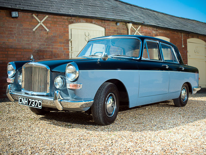 Lot 17 - 1965 Vanden Plas Princess 4-Litre R