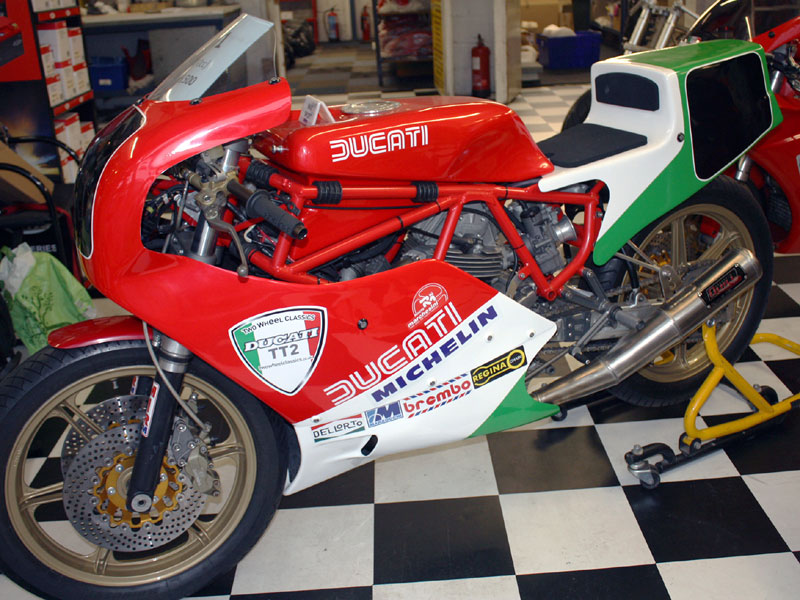 Lot 17 - Ducati 750 F1