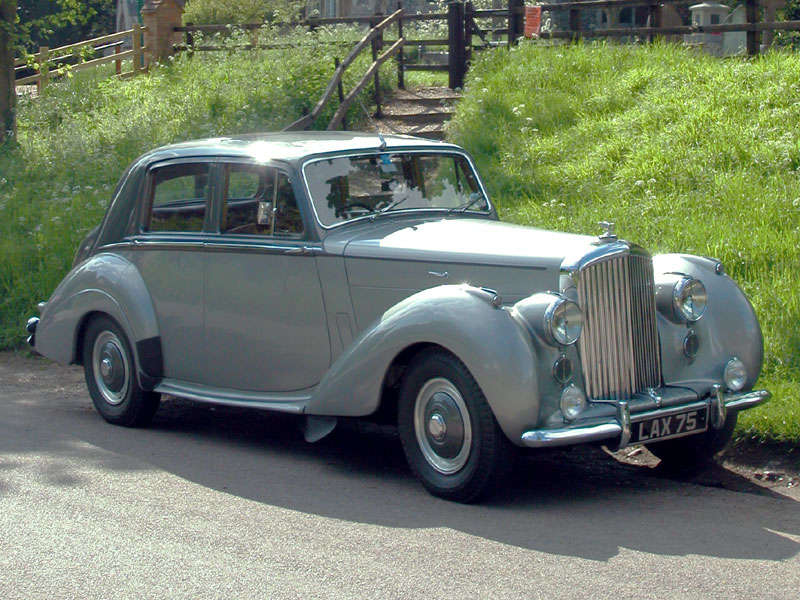 Lot 82 - 1952 Bentley R-Type Saloon