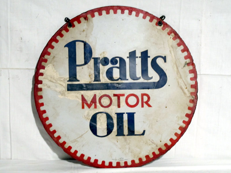 Lot 91 - 'Pratts Motor Oil' Circular Enamel Advertising Sign (R)