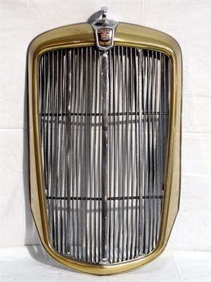 Lot 136 - Morris 'Eight' Radiator Shell (R)