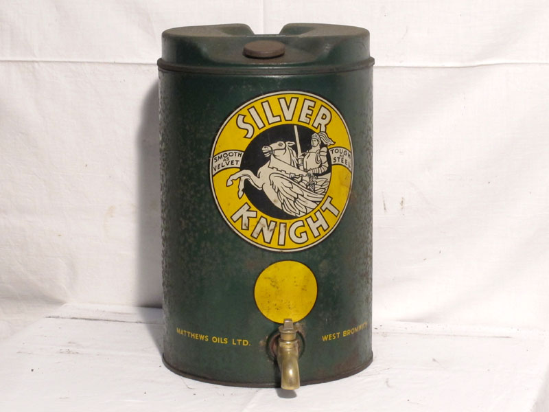 Lot 81 - 'Silver Knight' Motor Oil Can