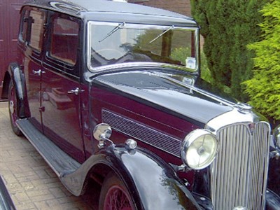 Lot 116 - 1935 Rover 12hp Saloon