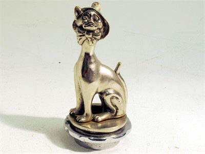 Lot 176 - 'The Smiling Cat' Accessory Mascot