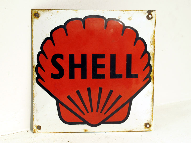 Lot 94 - A Small Shell Pictorial Enamel Sign