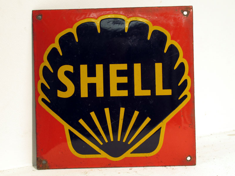Lot 95 - A Small Shell Pictorial Enamel Sign