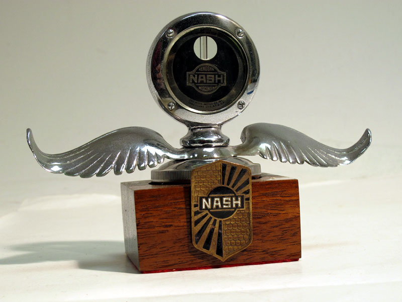 Lot 50 - A Nash Motors Calorimeter