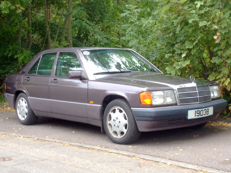 Lot 66 - 1993 Mercedes-Benz 190 E