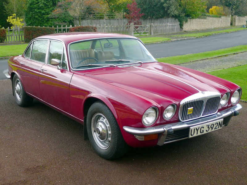 Lot 61 - 1974 Daimler Sovereign 4.2