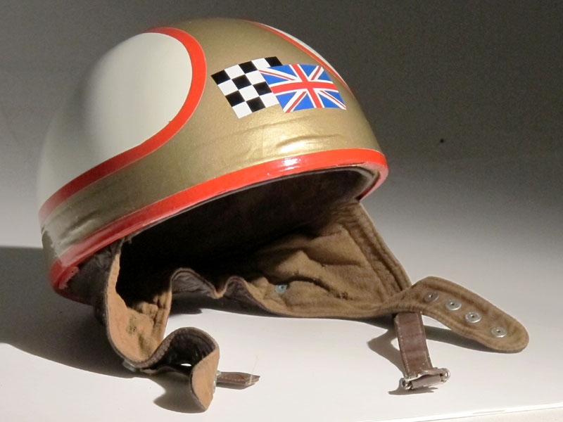 Lot 3 - 1960's Everoak Helmet