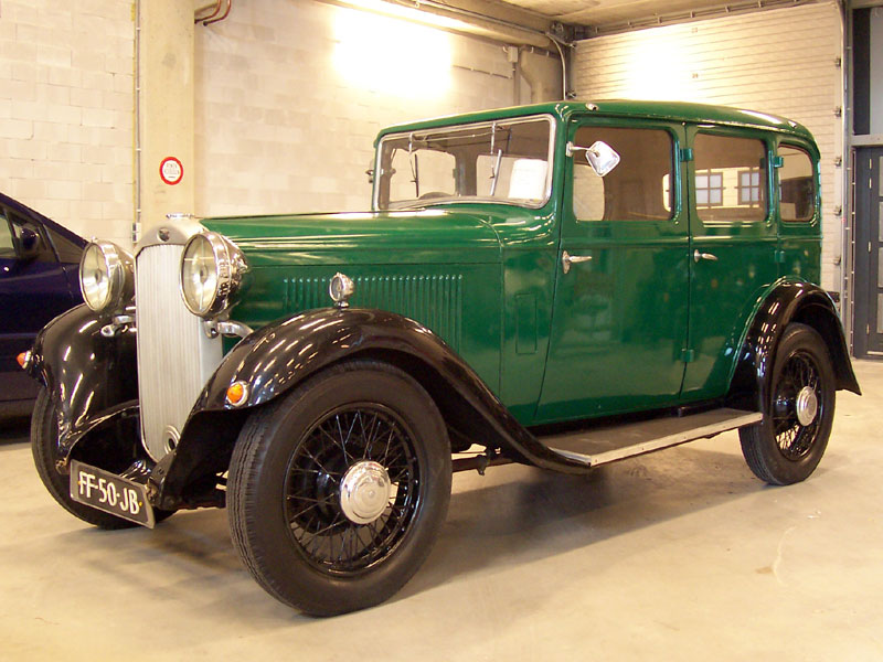Lot 39 - 1933 Humber 12 Saloon