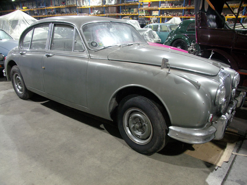 Lot 1 - 1963 Daimler V8-250