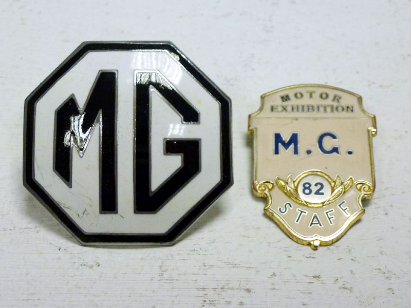 Lot 204 - An 'MG' Motor Exhibition Staff Badge