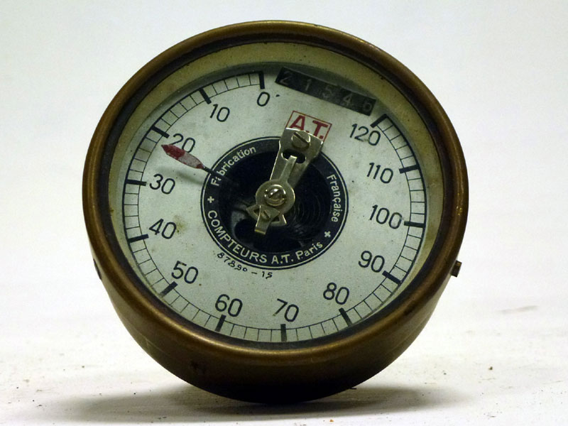 Lot 22 - An Early Speedometer