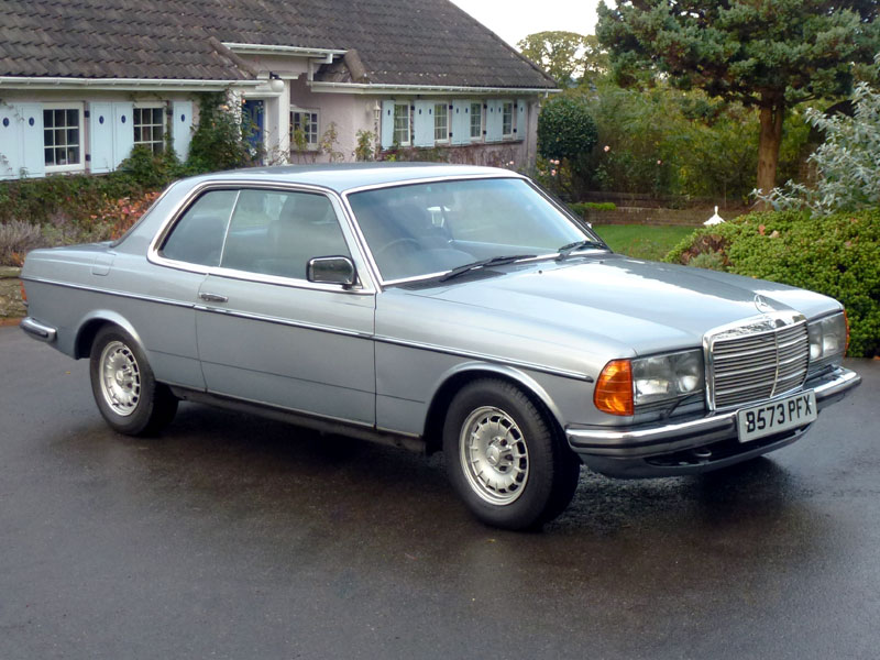 Lot 63 - 1984 Mercedes-Benz 280 CE