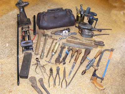 Lot 105 - Assorted Tools to Suit a Veteran/Early Vintage Car
