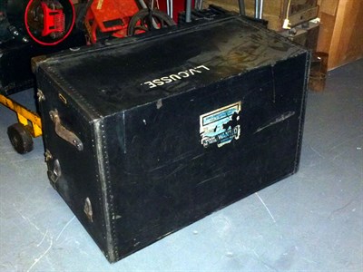 Lot 124 - Vintage Luggage Trunk