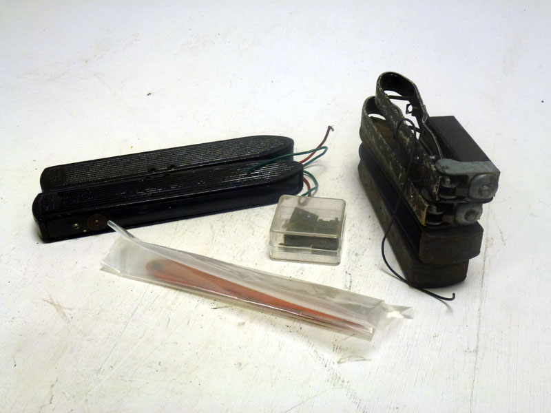 Lot 380 - A Restored Pair of Hunt's Trafficators