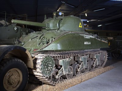 Lot 123 - 1943 Sherman M4A1 Grizzly I Cruiser
