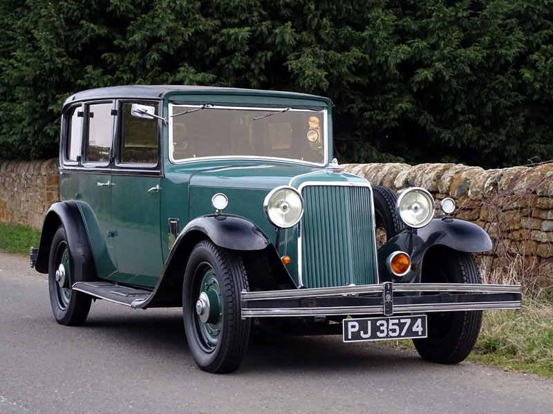 Lot 8 - 1932 Armstrong Siddeley 20hp Coach Saloon
