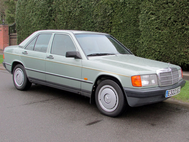 Lot 61 - 1987 Mercedes-Benz 190 E