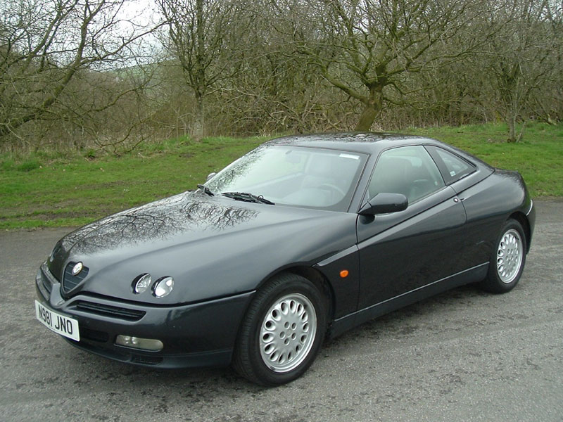 Lot 41 - 1995 Alfa Romeo GTV 2.0 V6 Turbo