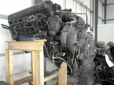 Lot 4 - Rolls-Royce Merlin 25 Engine