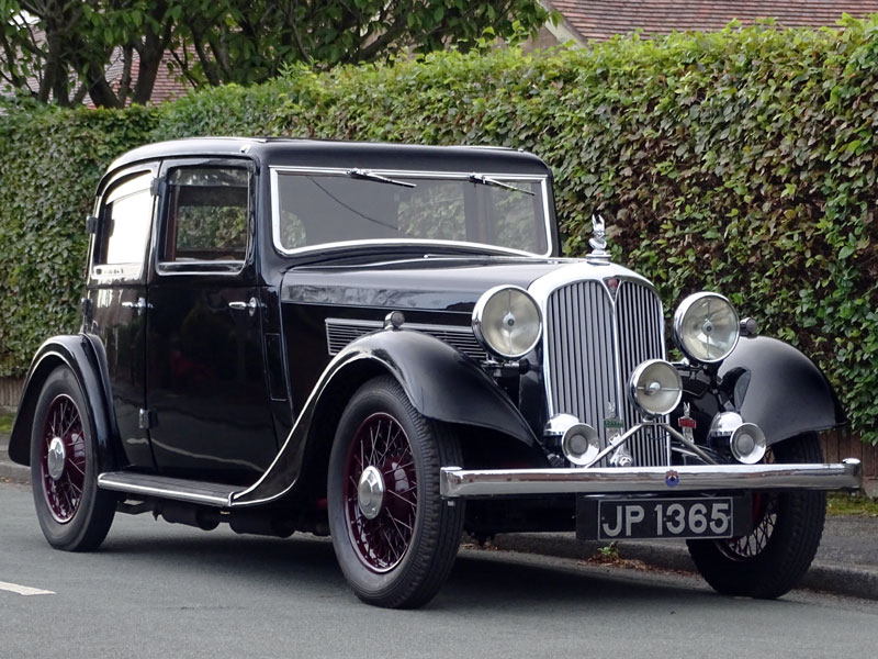 Lot 38 - 1936 Rover 12hp Sports Saloon